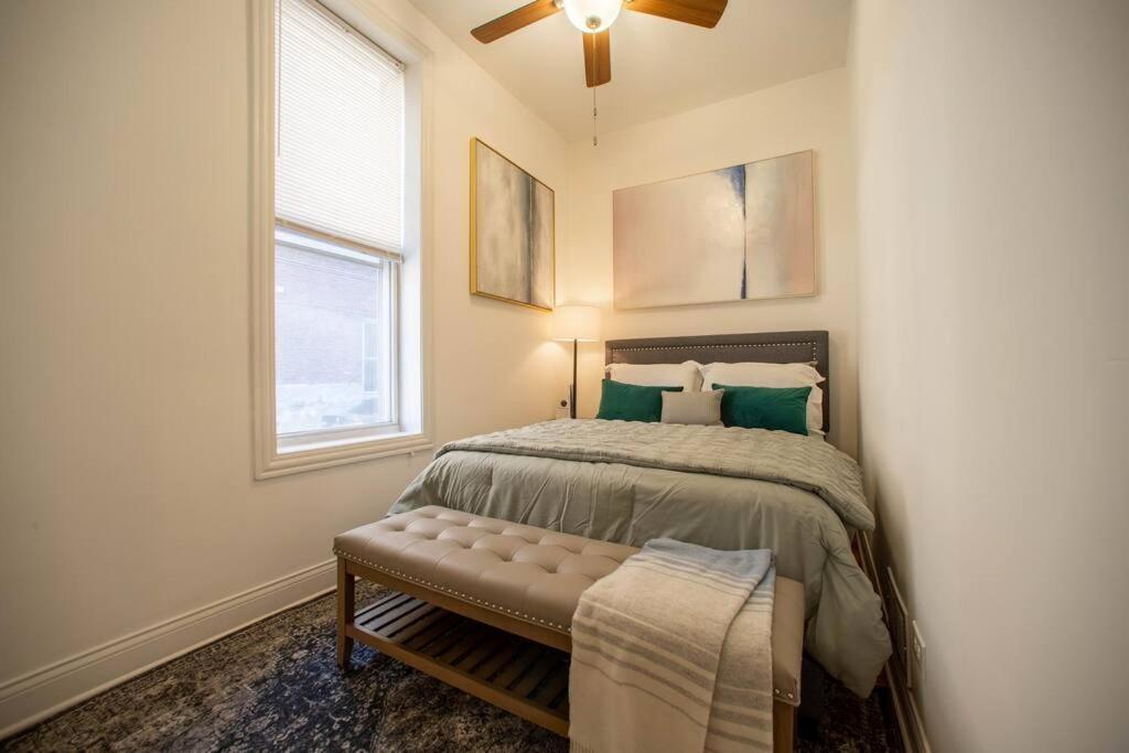 Appartamento Getaway In The Heart Of Pilsen Chicago Esterno foto