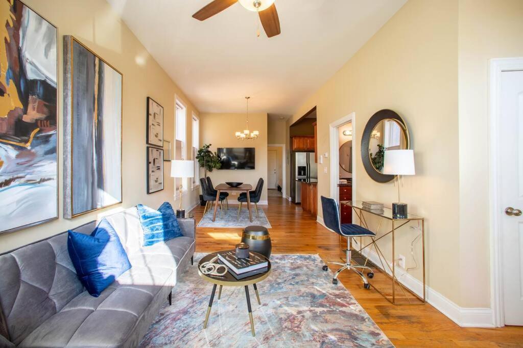 Appartamento Getaway In The Heart Of Pilsen Chicago Esterno foto